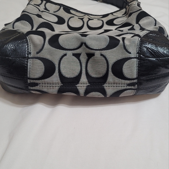 COACH PEYTON SIGNATURE LUREX HOBO BAG BLACK/SILVER - Picture 4 of 12
